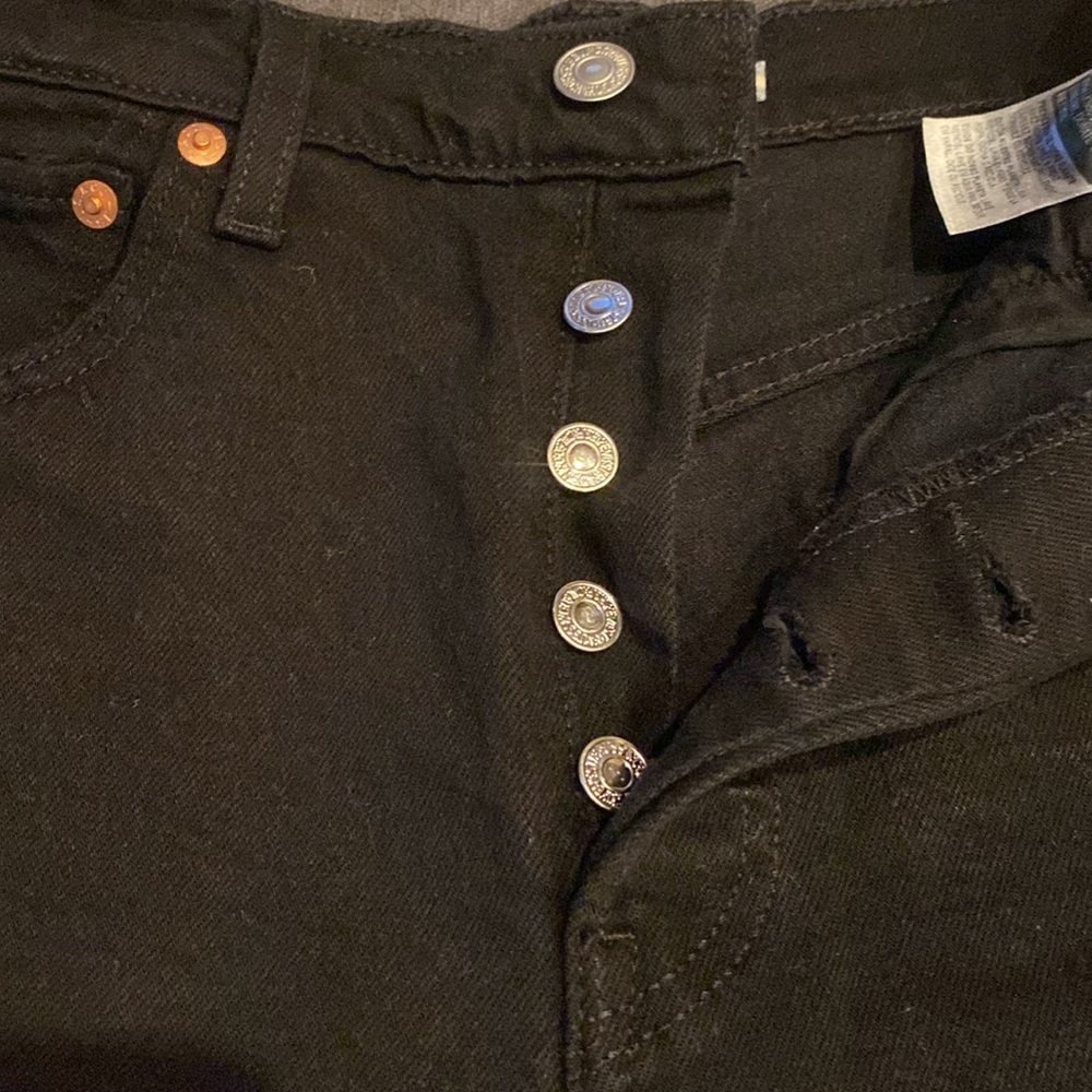 Levi's® Premium RIBCAGE WOMENS SHORTS. Sz 26 - Picture 8 of 8